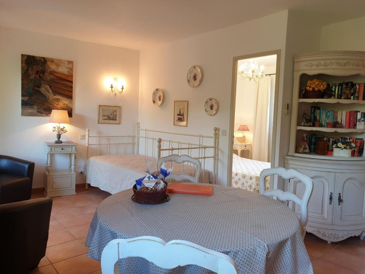 Residence A Merula Calvi  Kültér fotó