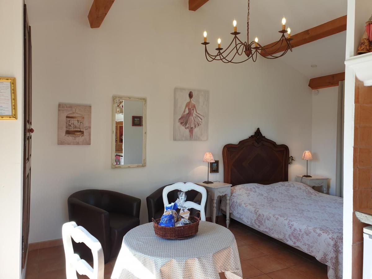 Residence A Merula Calvi  Kültér fotó