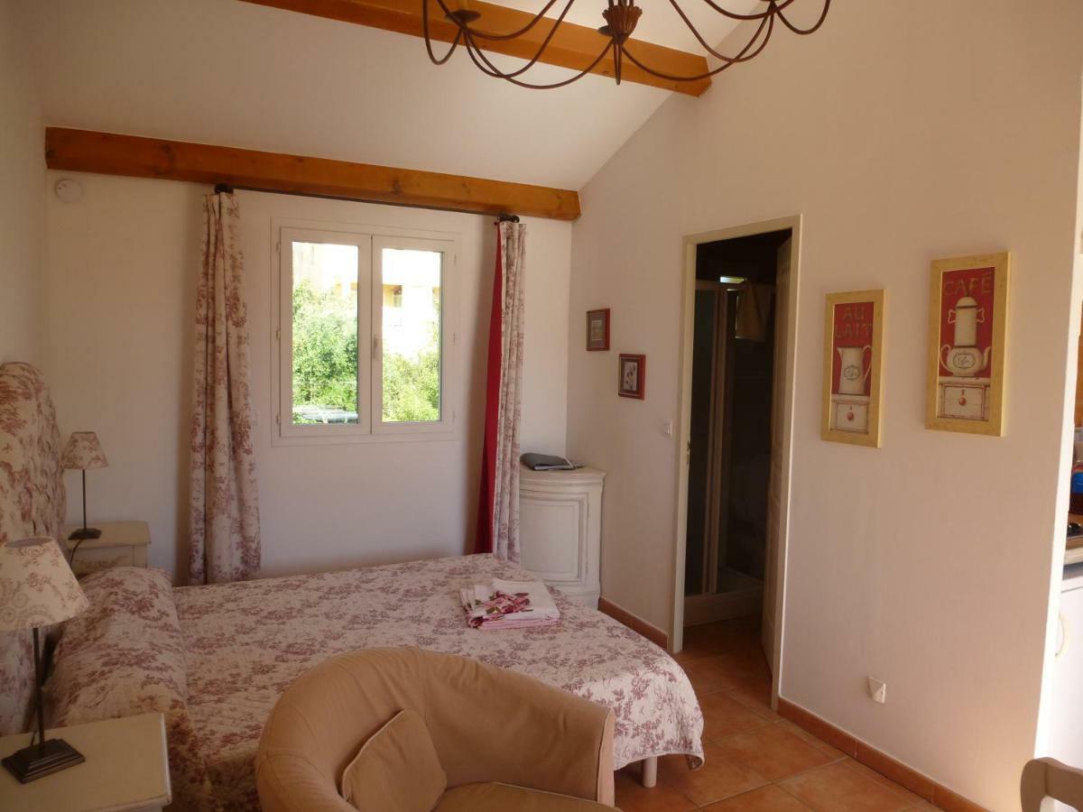 Residence A Merula Calvi  Kültér fotó