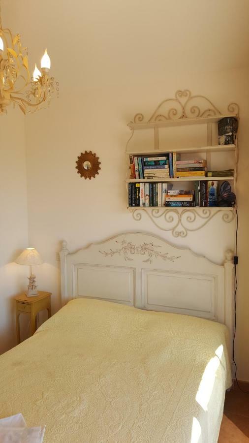 Residence A Merula Calvi  Kültér fotó