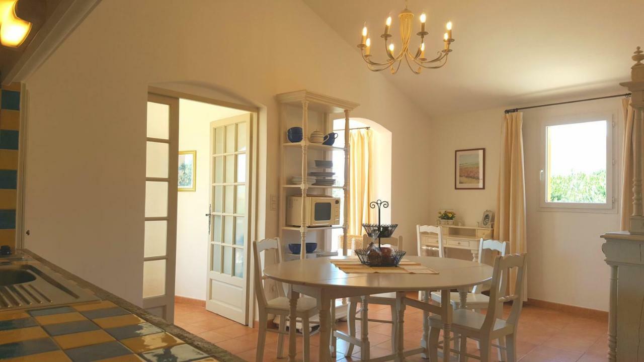 Residence A Merula Calvi  Kültér fotó