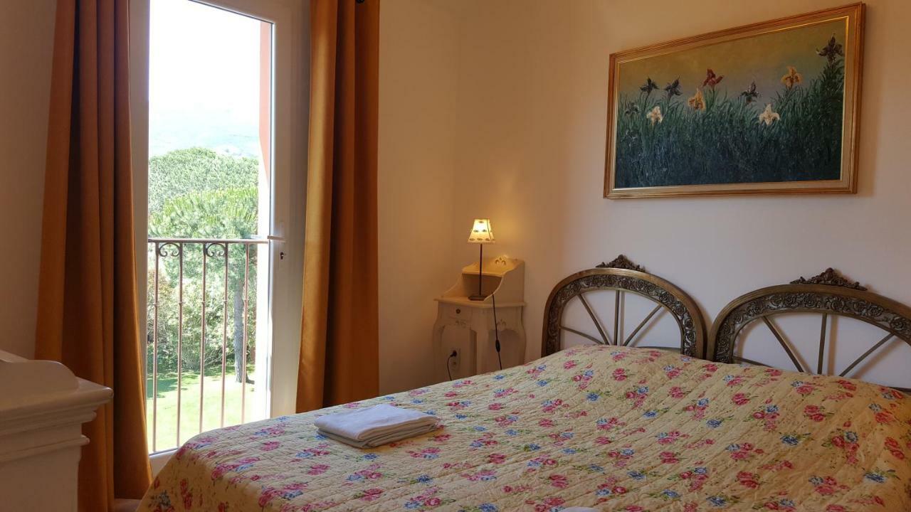 Residence A Merula Calvi  Kültér fotó